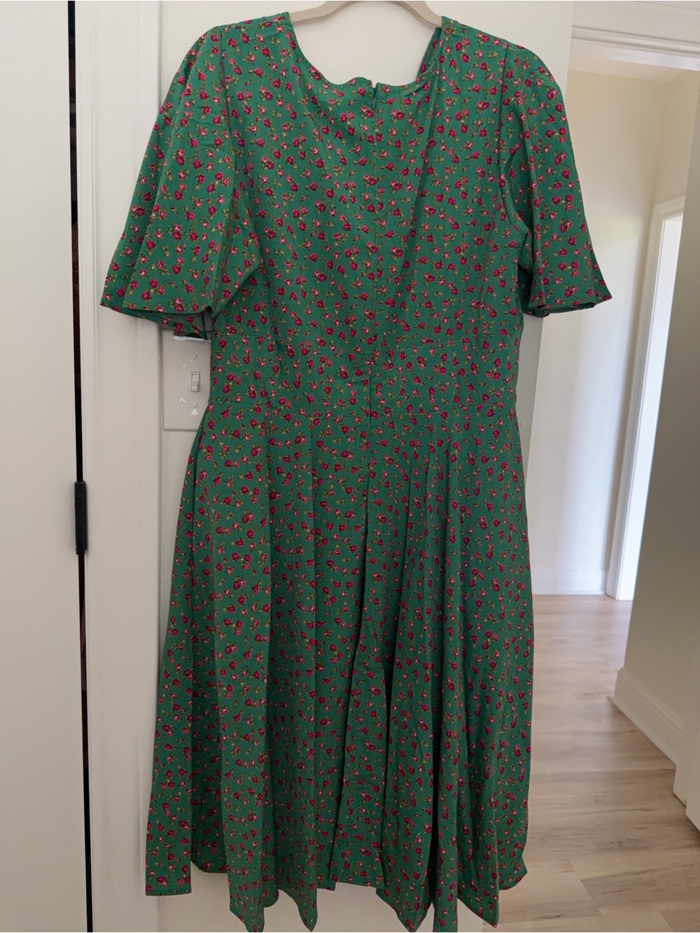 Green Midi Dress with Pink Floral Print by - Picture 9 of 12